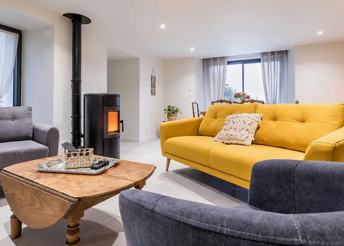 Familial Rénové Près Du Canal De Nantes Avec Jardin, Terrasse, Wifi Et Mansardées - Fr-1-306-1263 Hébergement de vacances *